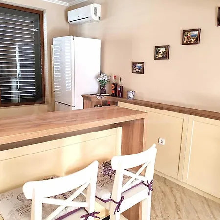 بيت للعطل Private In Elenite *