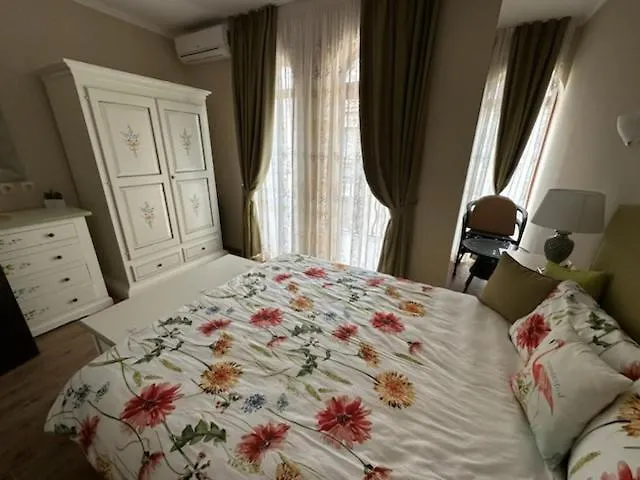 Private In Elenite Prázdninový dům *